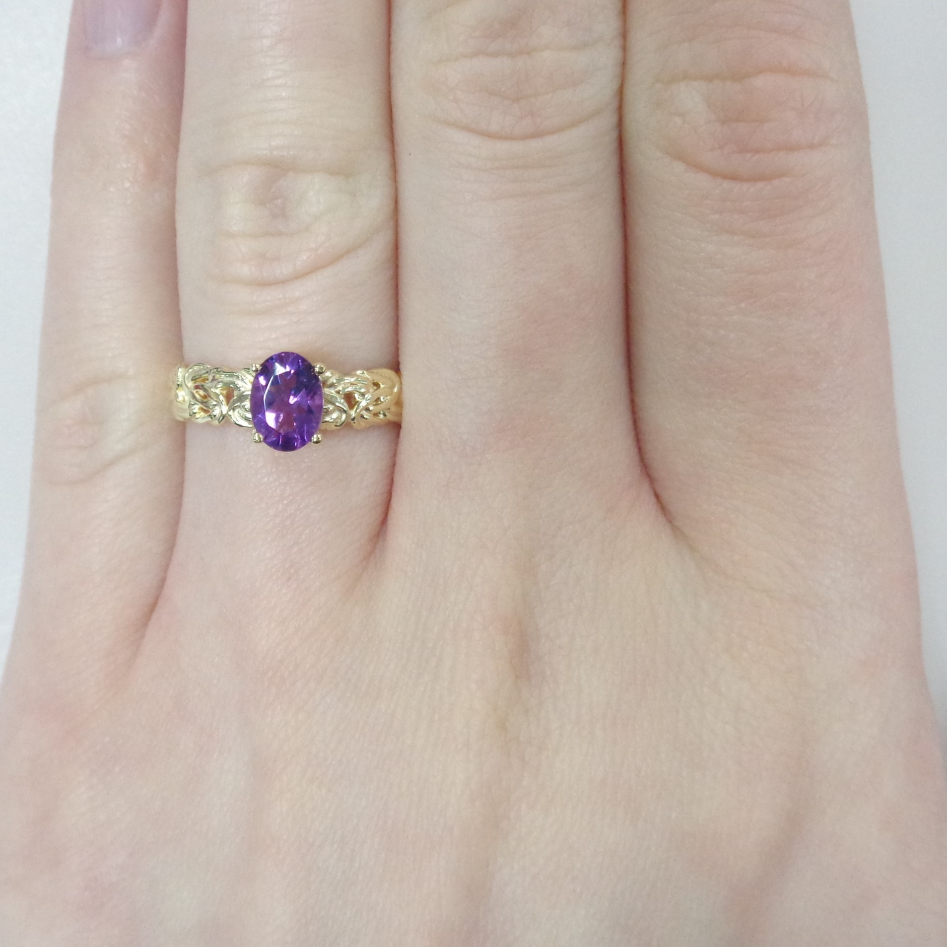 Серебряное кольцо с аметистом